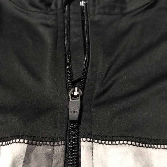 SOMBRIO by Sugoi Black Mountain Cycling Jersey. - Picture 7 of 12